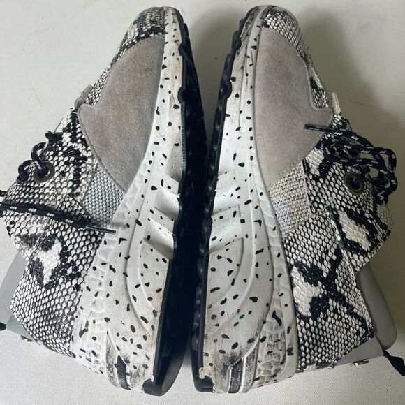 La Sheelah women’s wedge snake skin print lace up black and white sneakers SZ7 - Picture 4 of 8